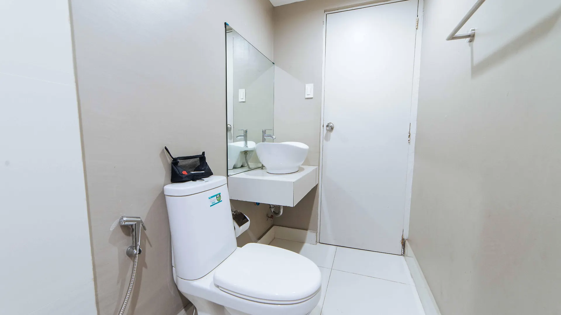 Reddoorz At Samat Mandaluyong Hotel
