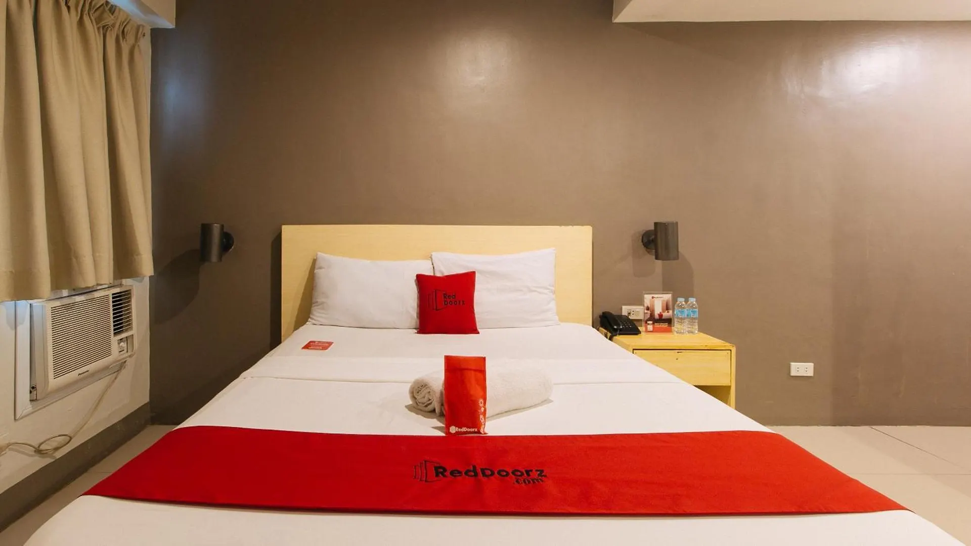 Reddoorz At Samat Mandaluyong Hotel