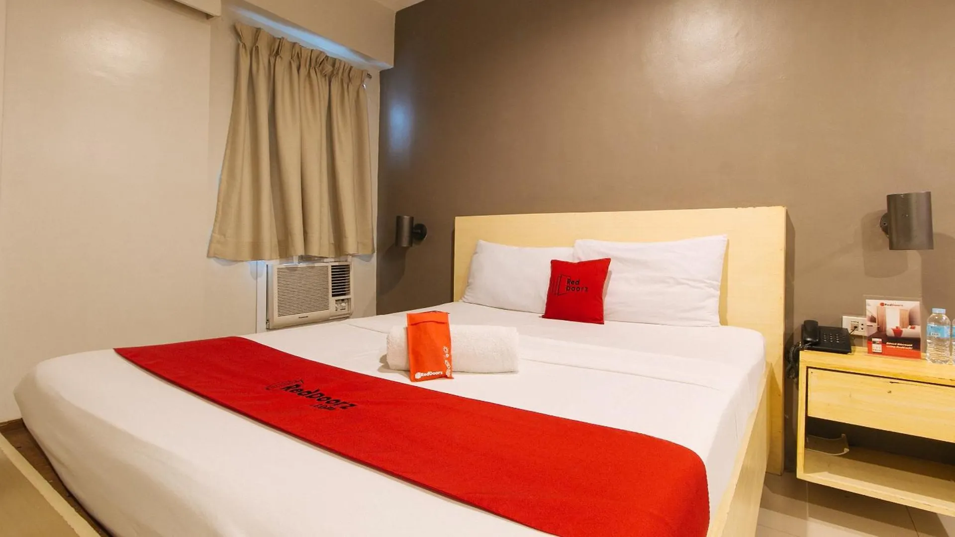 Reddoorz At Samat Mandaluyong Hotel